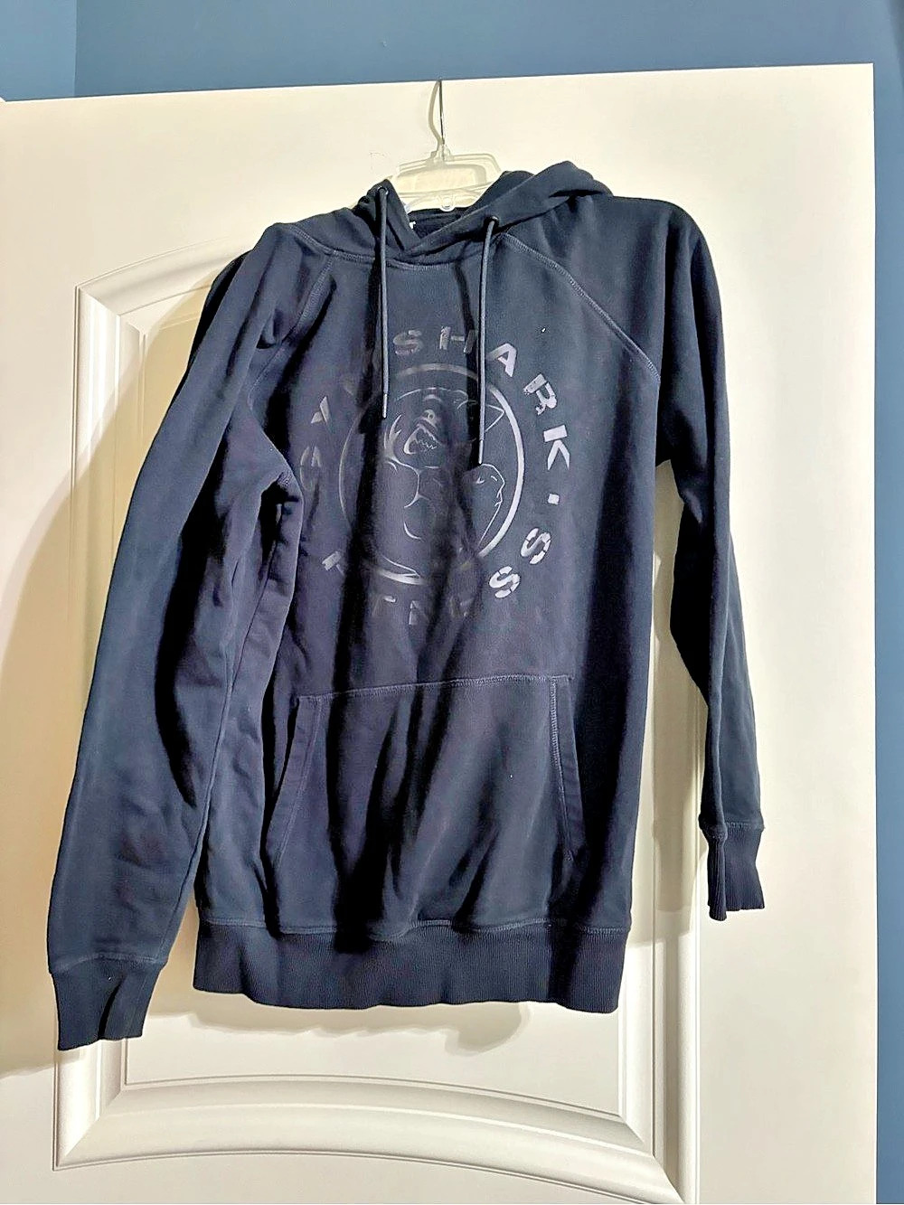 Gymshark Graphic Pullover Hoodie in Black Size Medium